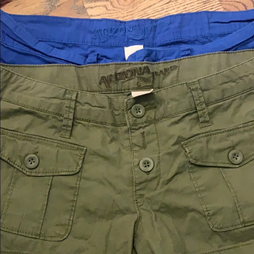 Two pairs of Arizona Jean Women’s Shorts - 7